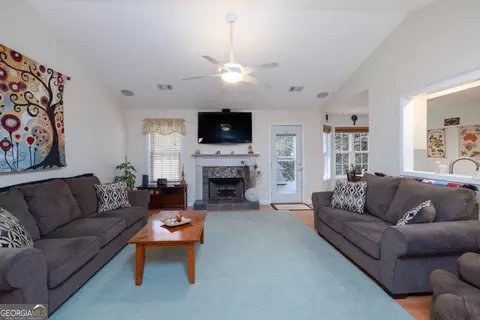1619 Madison Dr, Bethlehem, GA 30620 photo 3