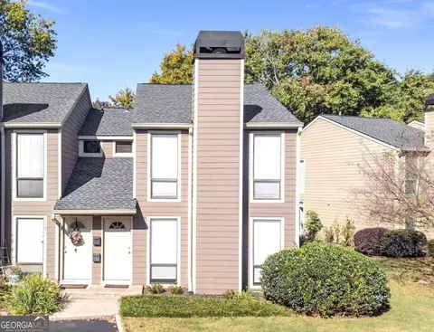 1121 Riverbend Club Dr SE, Atlanta, GA 30339