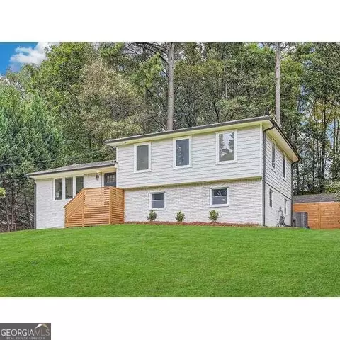 1103 De Leon Ct, Clarkston, GA 30021