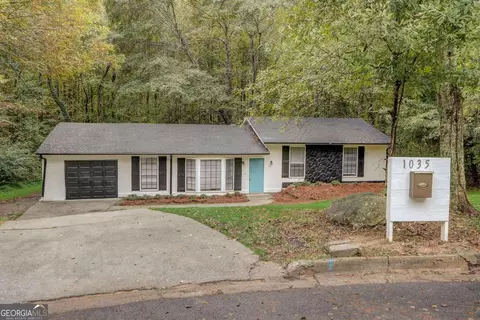 1035 Timbers Ct, Lithonia, GA 30058