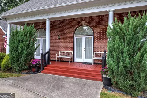 174 Amberidge Dr NW, Cartersville, GA 30121