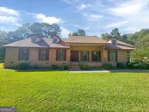 568 Rockdale Cir, Dublin, GA 31021