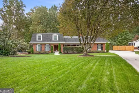6970 Hunters Branch Dr, Sandy Springs, GA 30328
