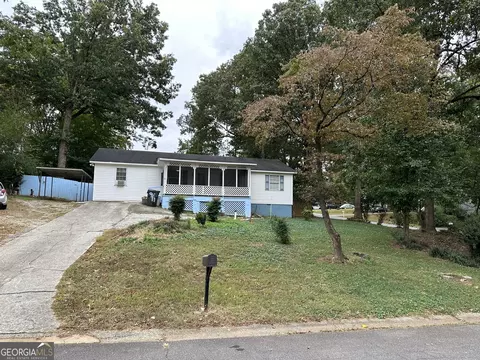 911 Brighton Dr, Lawrenceville, GA 30043