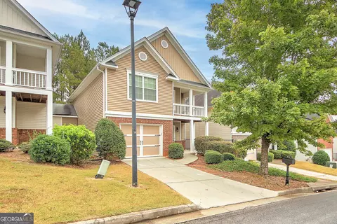 572 Shadow Valley Ct, Lithonia, GA 30058