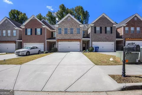 225 Green Bridge Ct, Lawrenceville, GA 30046