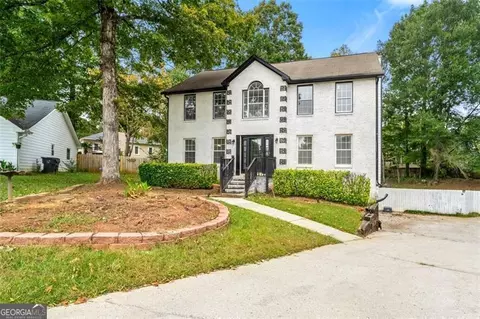 2005 Trent Valley Ct, Lawrenceville, GA 30044