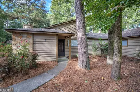 826 Bonnie Glen Dr SE, Marietta, GA 30067