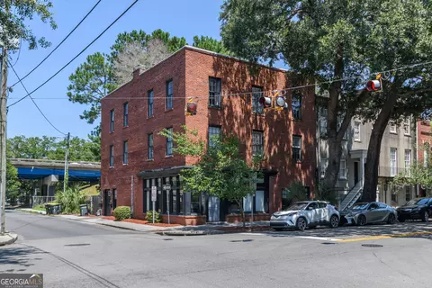 404 W Taylor St, Savannah, GA 31401
