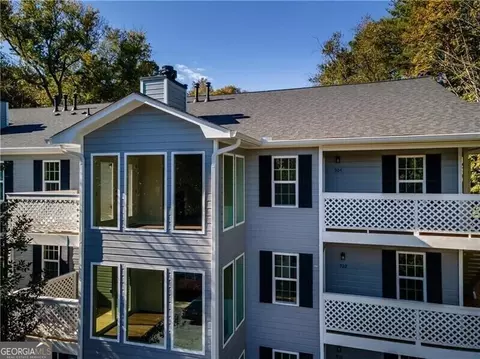 904 Natchez Trce #4, Sandy Springs, GA 30350