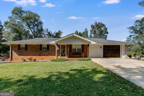 61 White Oak St, Whitesburg, GA 30185