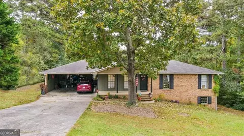 9 Raintree Dr SE, Silver Creek, GA 30173