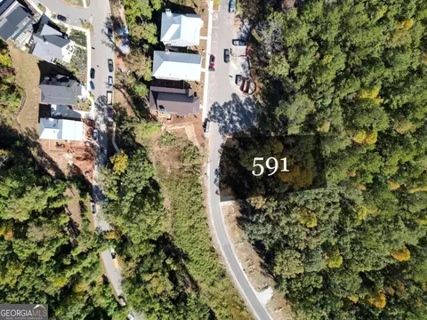 1085 Lupo Loop, Chattahoochee Hills, GA 30268