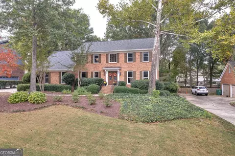 3804 Club Forest Dr, Peachtree Corners, GA 30092