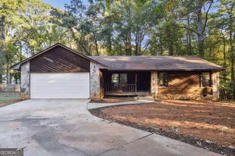 5683 Stoneleigh Hill Ct, Lithonia, GA 30058