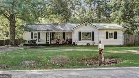 6517 The Kings Way, Douglasville, GA 30135