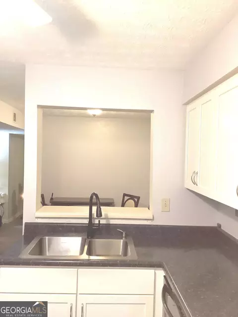 6425 Pinebark Way, Morrow, GA 30260 photo 12