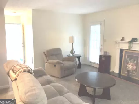 6425 Pinebark Way, Morrow, GA 30260 photo 8