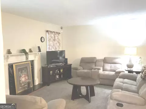 6425 Pinebark Way, Morrow, GA 30260 photo 4