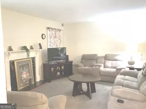 6425 Pinebark Way, Morrow, GA 30260 photo 5