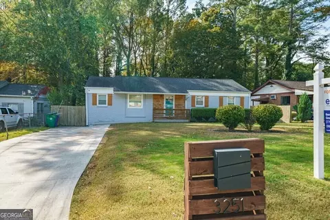 3251 Bobolink Dr, Decatur, GA 30032