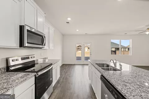 207 Harrow Dr, Perry, GA 31069 photo 9