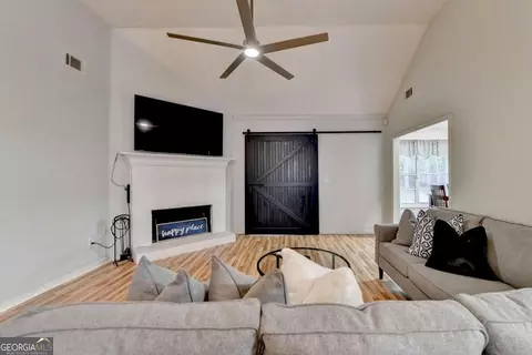 285 Forest Brook Dr, Covington, GA 30016 photo 8