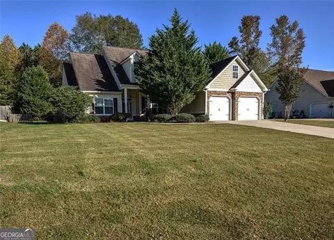 215 Carter Creek Cir, Temple, GA 30179