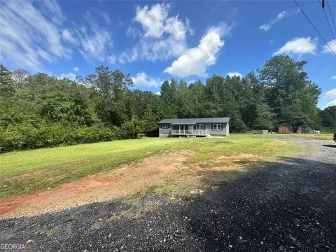192 Price Rd, Fayetteville, GA 30215