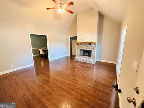 3059 Grandview Ln, Commerce, GA 30529 photo 2