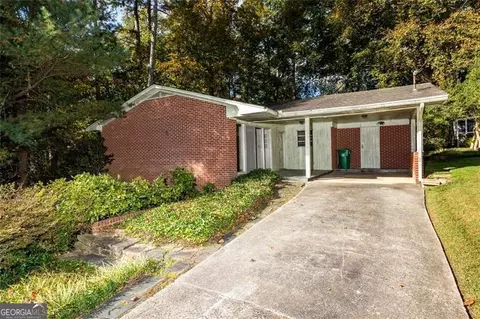 652 Willivee Dr, Decatur, GA 30033