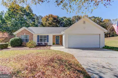 4624 Fox Forrest Dr, Flowery Branch, GA 30542