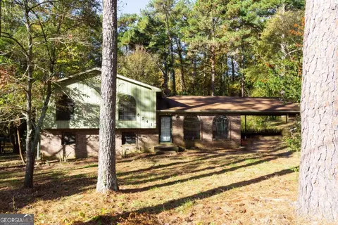 8241 Creek St, Jonesboro, GA 30236