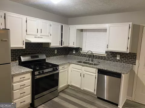 7249 Crestside Dr, Austell, GA 30168 photo 9