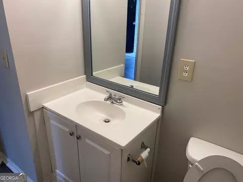 7249 Crestside Dr, Austell, GA 30168 photo 4