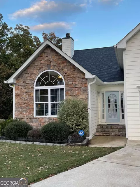 755 Moonlight Way, Suwanee, GA 30024 photo 3