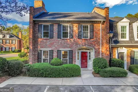 1 Queen Anne Pl NW, Atlanta, GA 30318