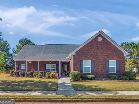 859 Crossroads Ct, Social Circle, GA 30025