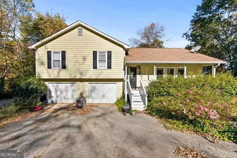 27 Acorn Trl, Dallas, GA 30132