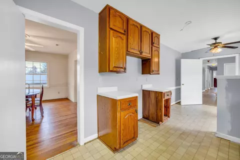 Kitchen - 3590 Highway 198, Carnesville, GA 30521 photo 2 of 3