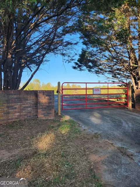 Exterior - 3590 Highway 198, Carnesville, GA 30521 photo 2 of 16