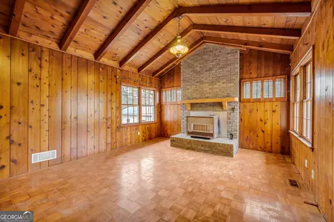 Living - 3590 Highway 198, Carnesville, GA 30521 photo 3 of 3