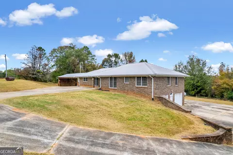 Exterior - 3590 Highway 198, Carnesville, GA 30521 photo 4 of 16