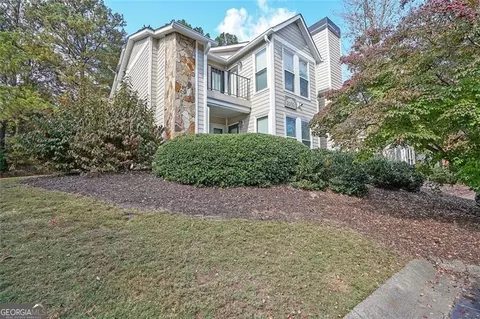 2013 Lake Pointe Cir, Roswell, GA 30075
