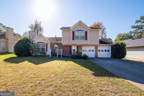6140 Emerald Pointe Cir, Atlanta, GA 30349