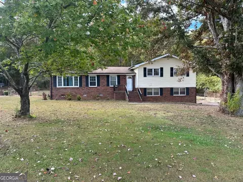207 Brittany Dr, Canton, GA 30115