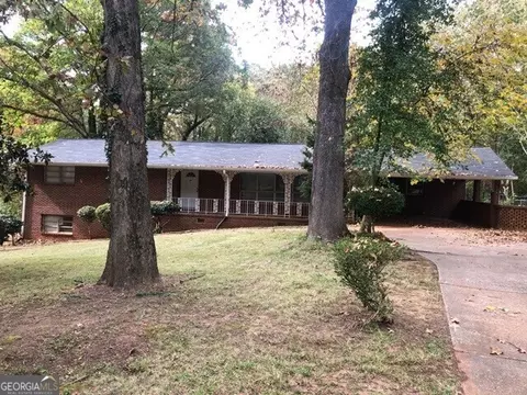 636 Ridge Ave, Stone Mountain, GA 30083