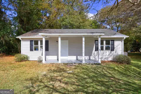 326 E Hightower Trl, Social Circle, GA 30025