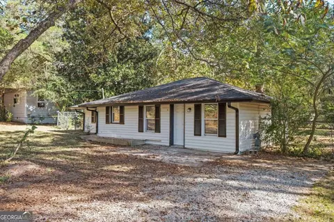 6060 Nichols Dr, Union City, GA 30291
