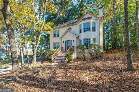 570 Summertree Ct SE, Mableton, GA 30126